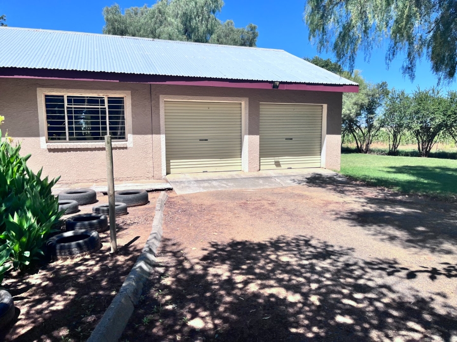 Commercial Property for Sale in Oranje SH Free State
